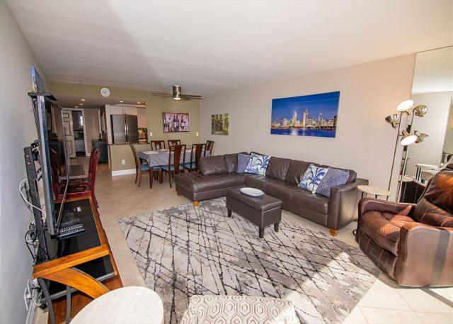 Capri Beach Accommodations At Capri By The Sea San Diego Exterior photo
