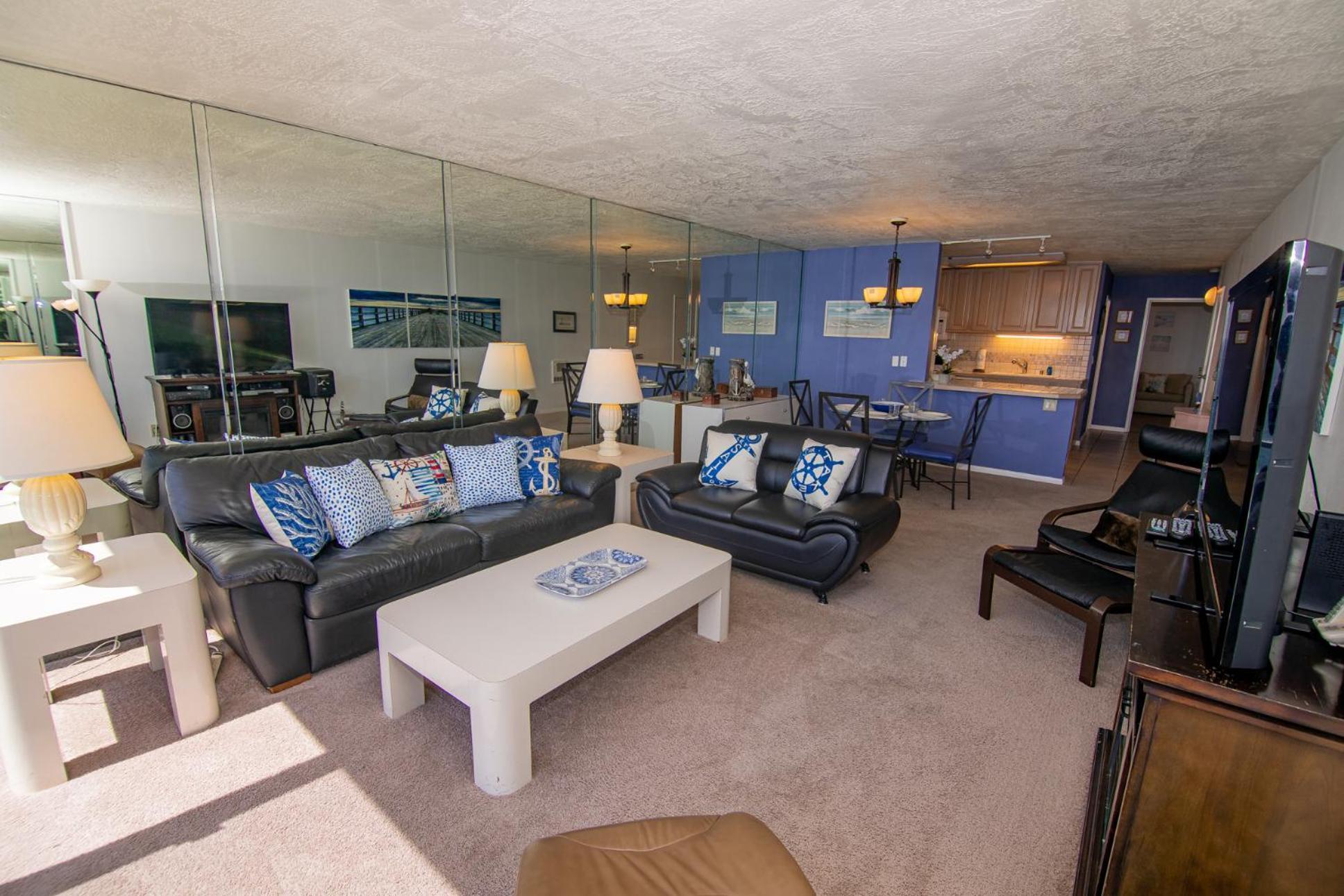 Capri Beach Accommodations At Capri By The Sea San Diego Exterior photo